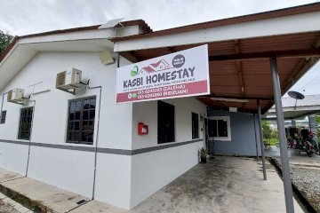 KASBI HOMESTAY: SEMABOK, MELAKA (MUSLIMS ONLY)